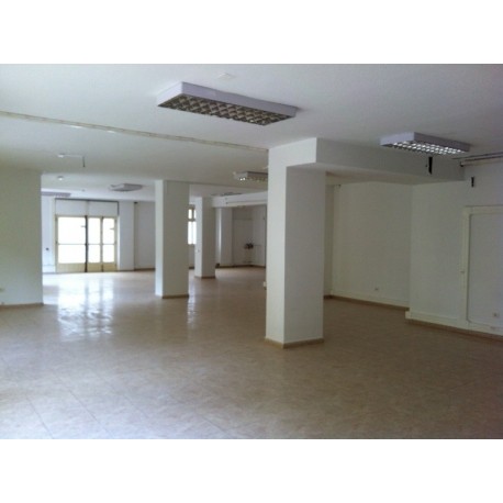 BENITO PEREZ ARMAS, 20 LOCAL IZQ.